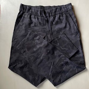 lululemon On the Fly Pants 7/8 *luxtreme